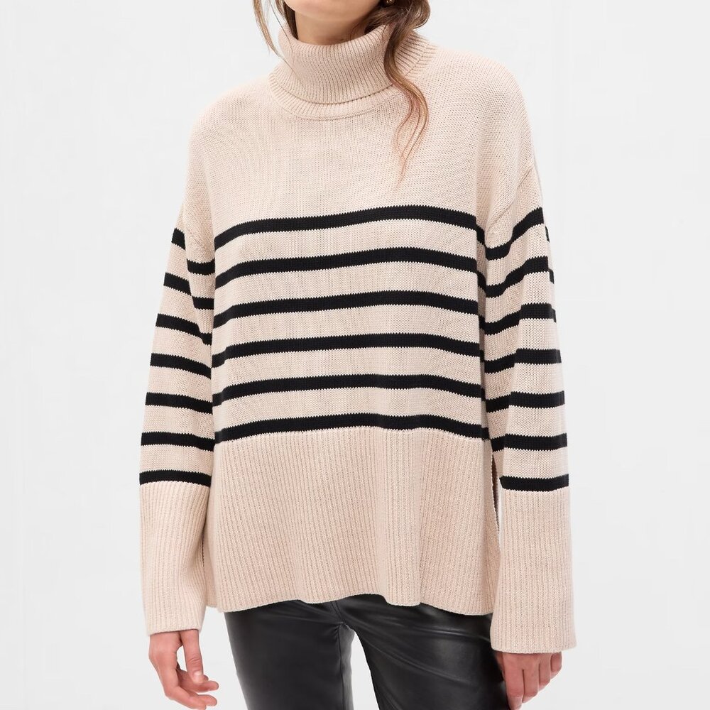 Gap 24/7 Split-Hem Turtleneck Sweater
